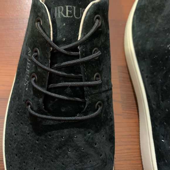 New black Aureus Slip-on - Picture 2 of 4